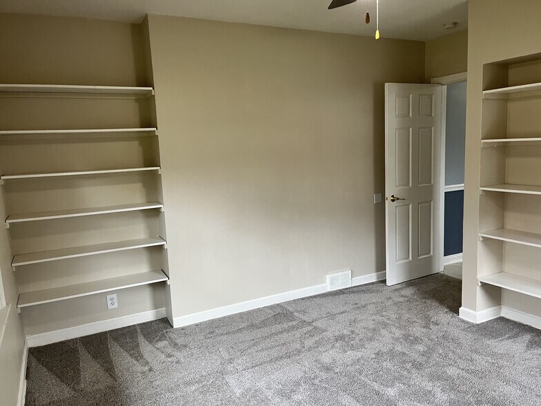 Building Photo - 1066 Gordon Ave
