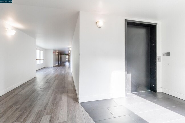 Building Photo - 1315 A St