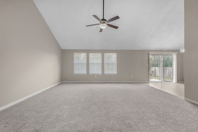 Building Photo - Charming 3BR/2BA with Fenced Yard & Commun...