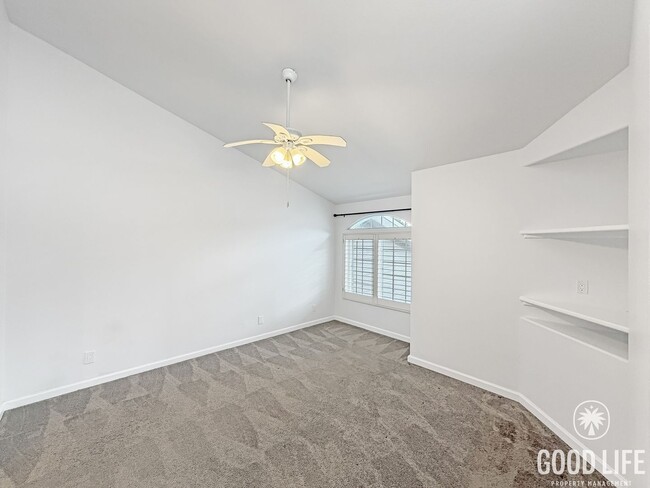Building Photo - Comfortable 2BD/2BA Condo in La Jolla with Dual Garages, In-Unit Laundry & Pool Access
