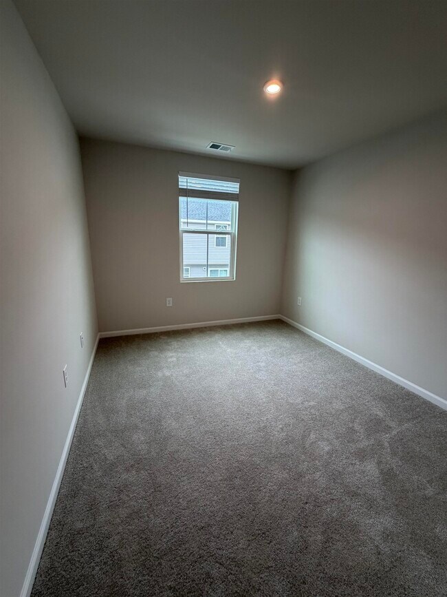 Building Photo - 157 Villa Grande St