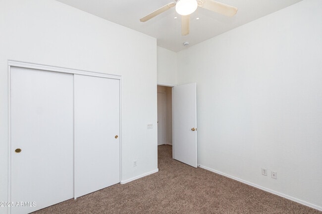 Building Photo - 1225 N 36th St