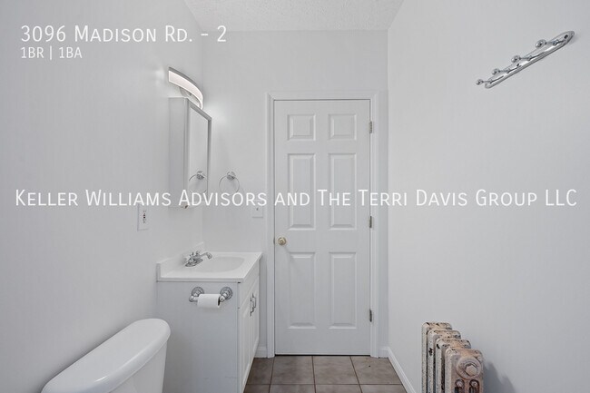 Building Photo - 3096 Madison Rd