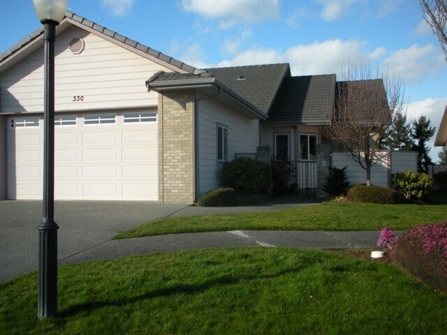 Primary Photo - Sunland Townhome for Lease