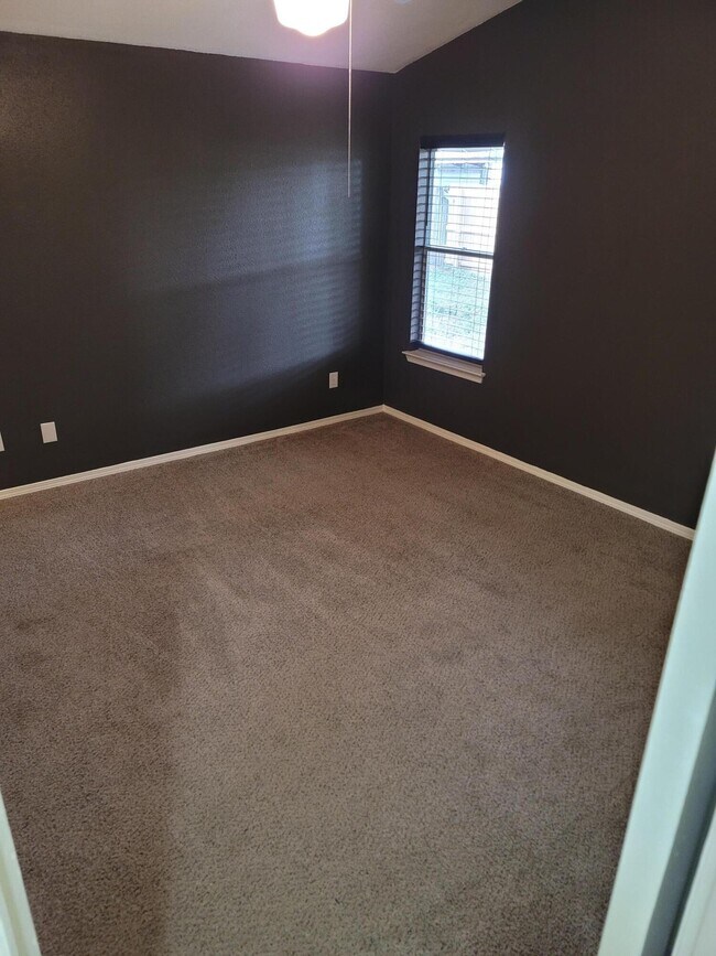 Building Photo - 4554 Northpointe Pl