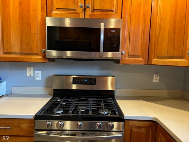 Building Photo - 6267 Eller Creek Way