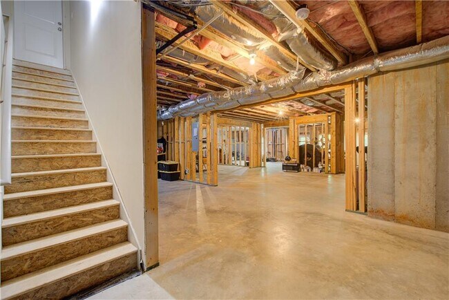 Building Photo - 22 Haygood Ave SE