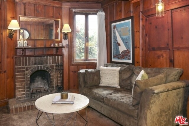 Primary Photo - 2416 Echo Park Ave
