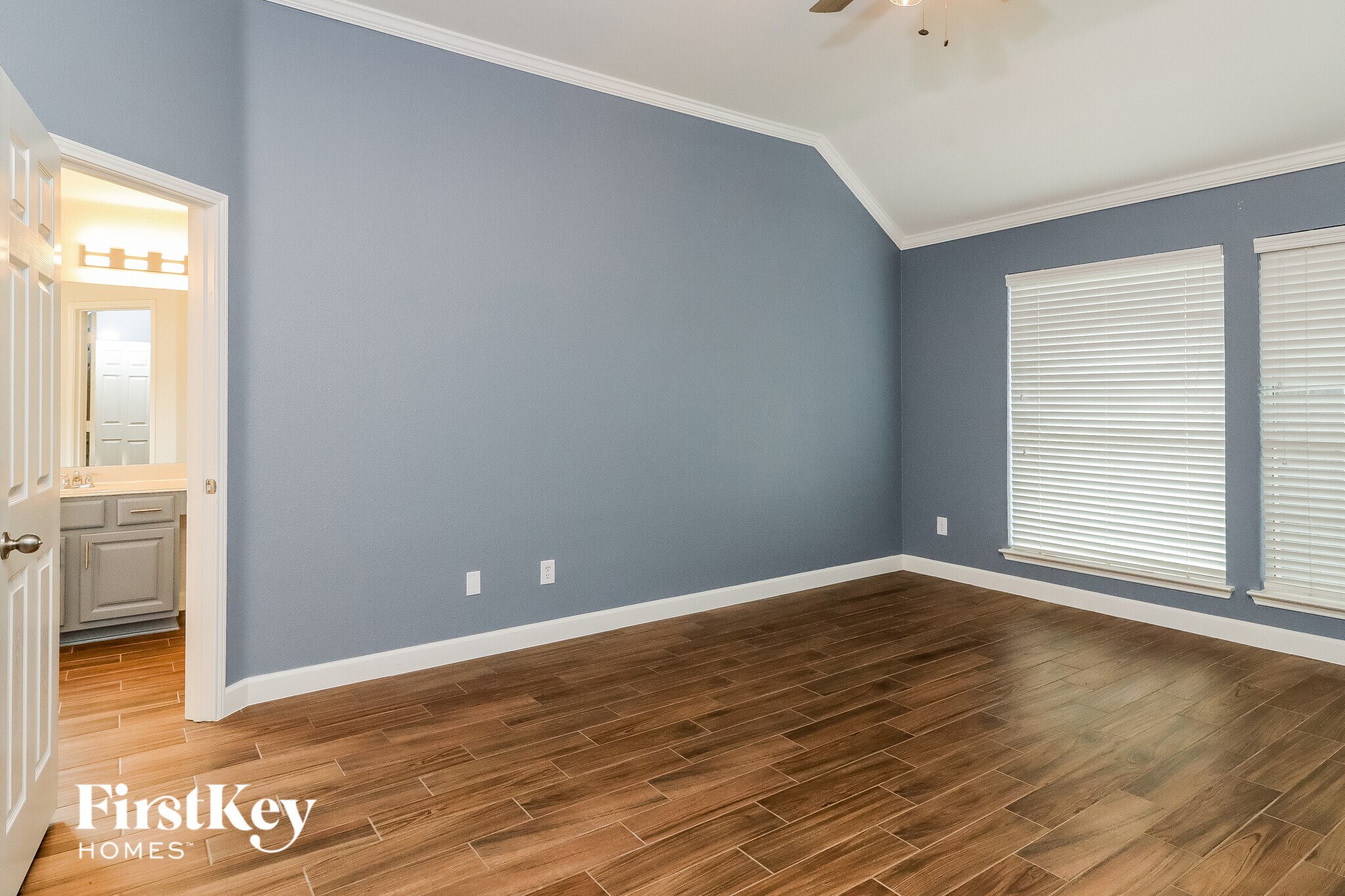 Building Photo - 1009 Sycamore St