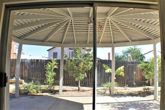 Building Photo - 25740 Rosebay Ct