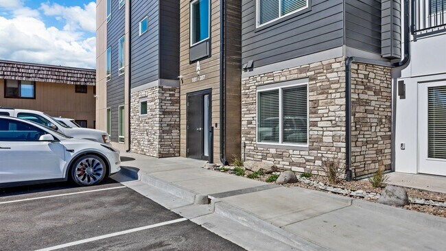 Building Photo - The Palisade: Modern Studio Living: Contem...