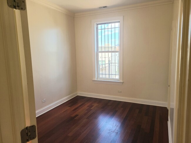 Building Photo - 1310 W Ohio St