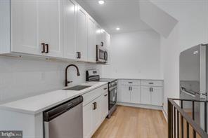 Building Photo - 4220 Baltimore Ave