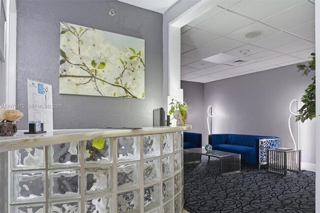 Building Photo - 16500 Collins Ave