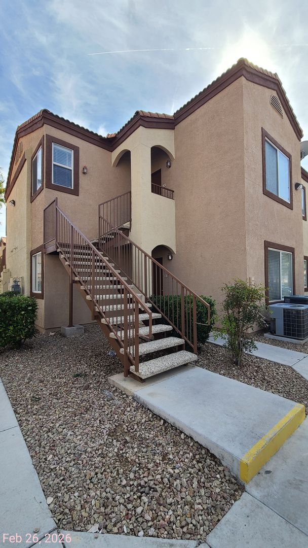 Building Photo - 2 Bedroom Condo located in Southwest Las Vegas
