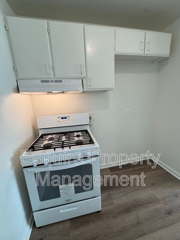 Building Photo - 710 W Channel Islands Blvd