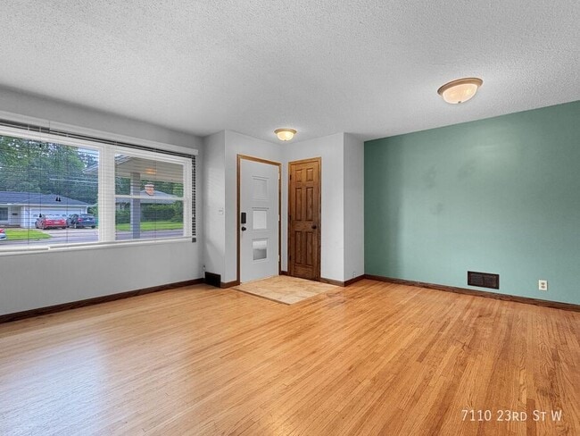 Building Photo - 7110 W 23rd St