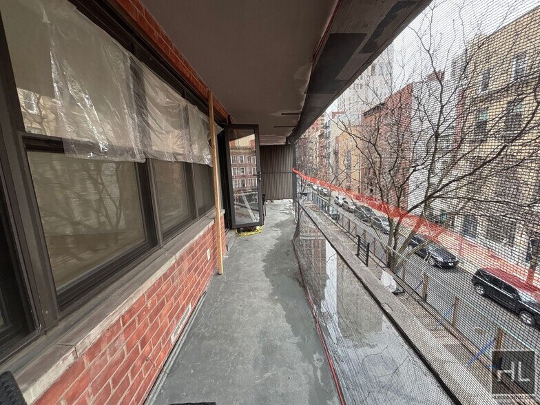 Building Photo - East 82nd Street