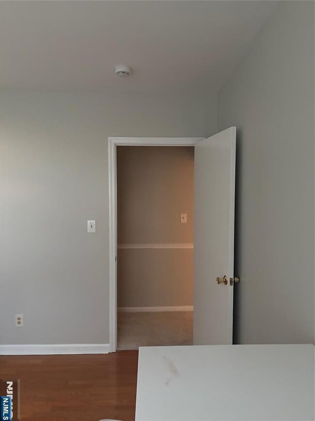 Building Photo - 24 Maiden Ln