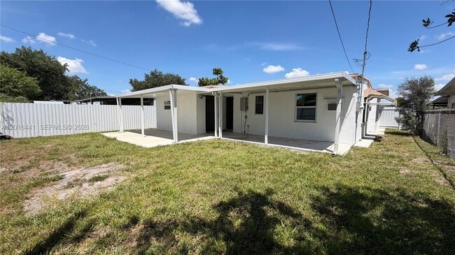 Building Photo - 2230 Service Rd