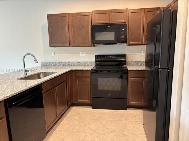 Building Photo - 551 NW 10th St