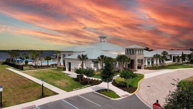 Building Photo - Exclusive Luxury Home in Twin Lakes, St. C...