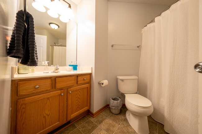 Building Photo - 10803 Kingsfield Ln