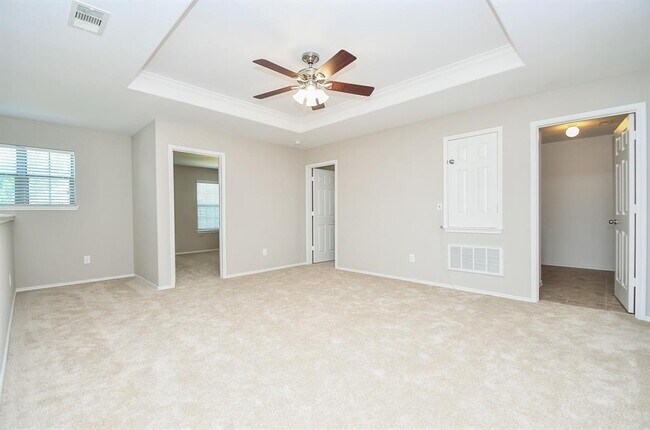 Building Photo - 1646 Perennial Ln