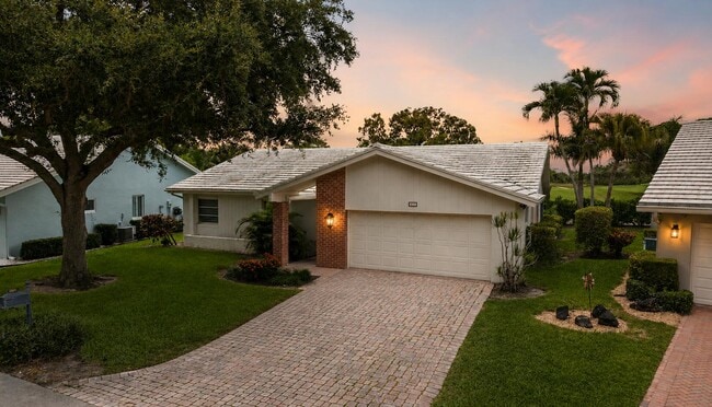 Building Photo - 5557 N Cameo Dr