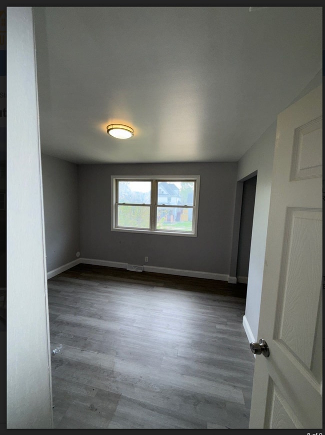 Building Photo - 1221 Chestnut St