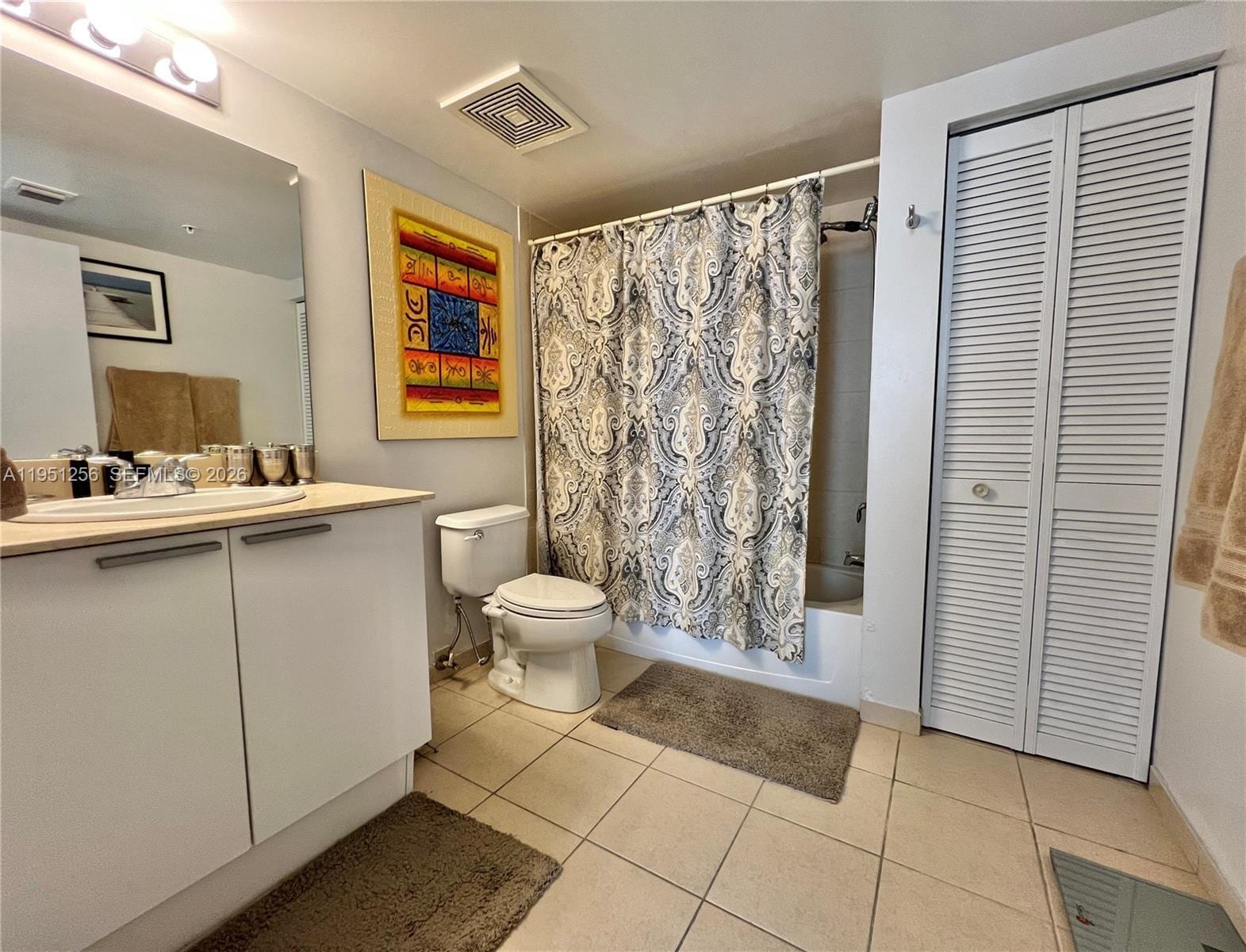 Building Photo - 16699 Collins Ave