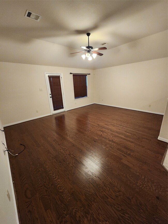 Building Photo - 4713 E Meadow Dr