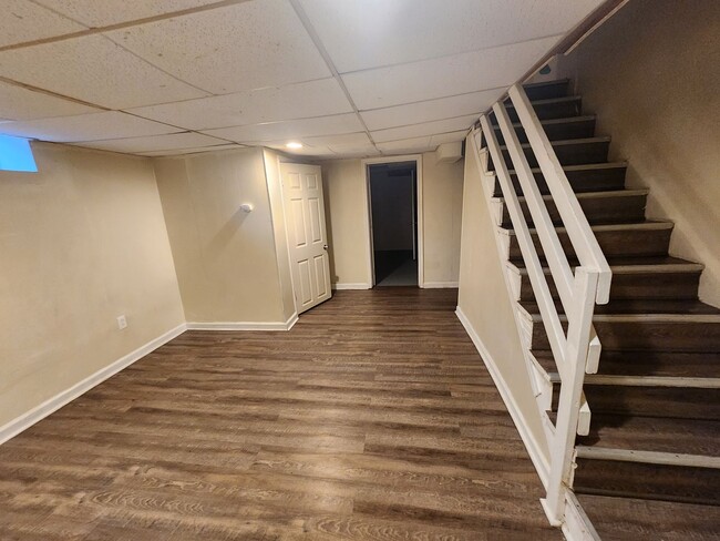 Building Photo - West Baltimore 2.5 Bedroom 1.5 Bathroom To...