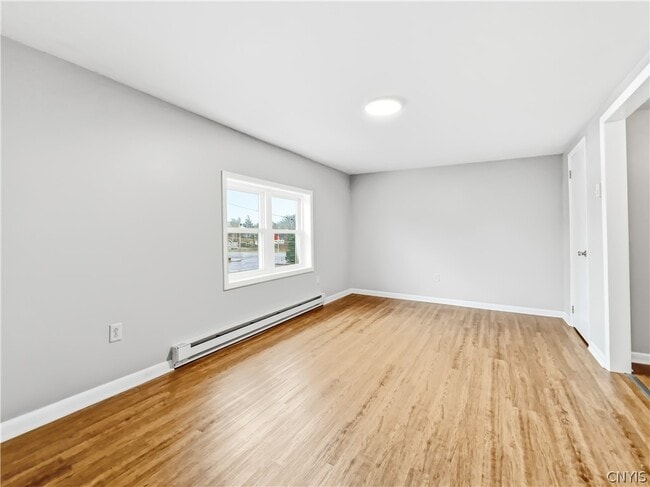 Building Photo - 5466 Willow St