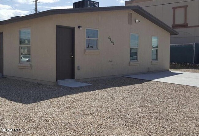 Primary Photo - 6262 Patria St