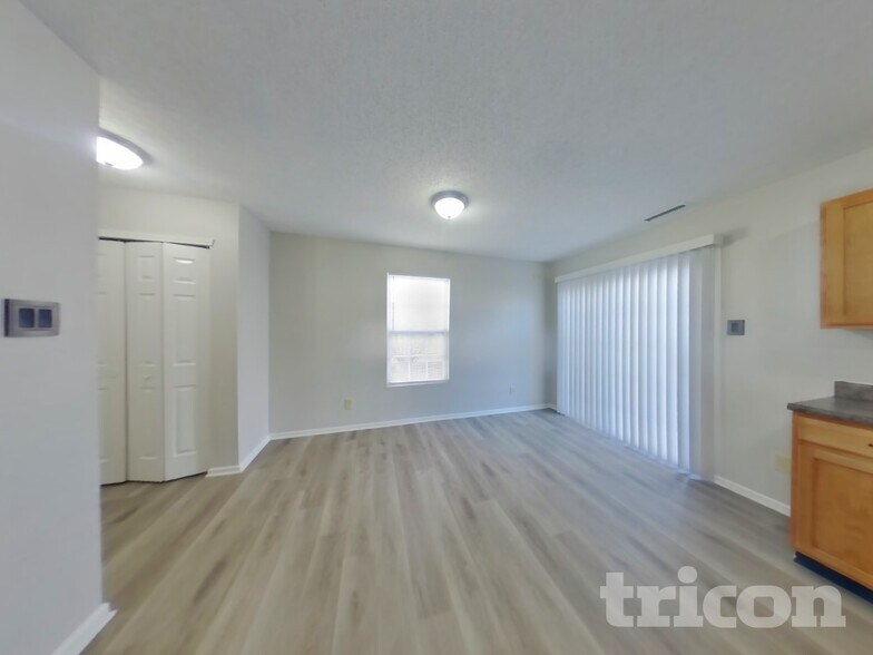 Building Photo - 3357 Summer Breeze Cir