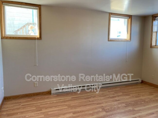 Building Photo - 253 College St SE