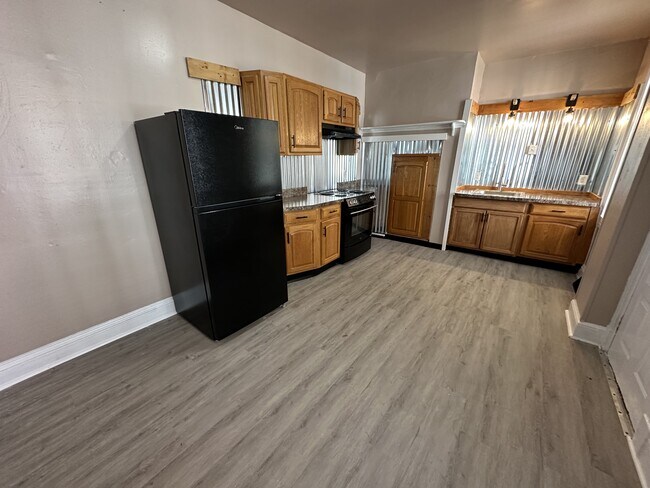 Building Photo - 356 Beaver St