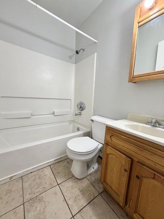 Building Photo - 1224 Ross Ave