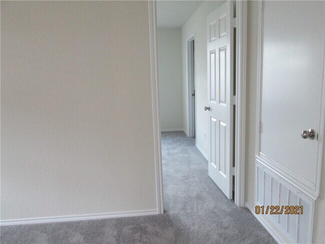 Building Photo - 128 Green Egret Wy
