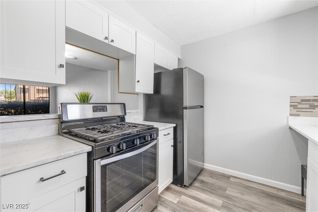 Building Photo - 6442 Ironbark Ln
