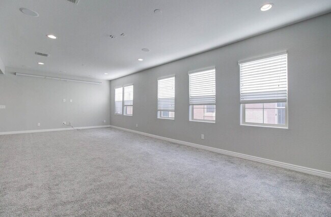 Building Photo - 4617 E Walter Way