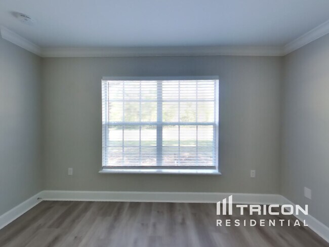 Building Photo - 6 Sweetgum Ct N