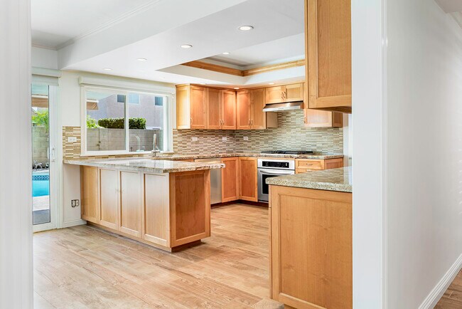 Building Photo - 4456 Candleberry Ave