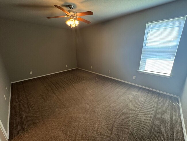 Building Photo - 3807 Ida Dr
