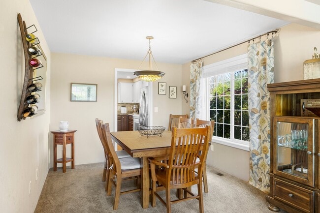 Building Photo - 3511 Blue Blossom Dr