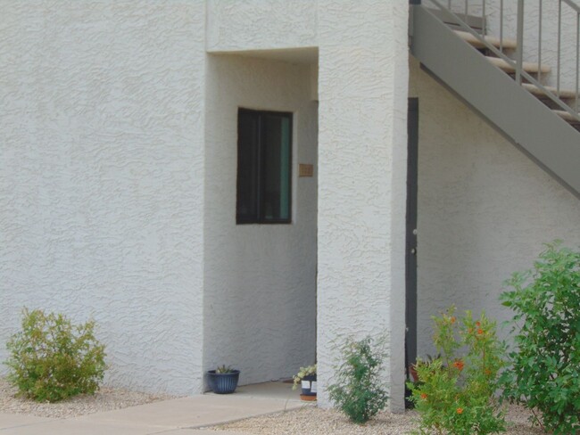 Building Photo - 1bd 1 bath in Scottsdale 85250