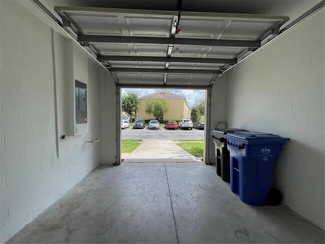 Building Photo - 20438 Needletree Dr