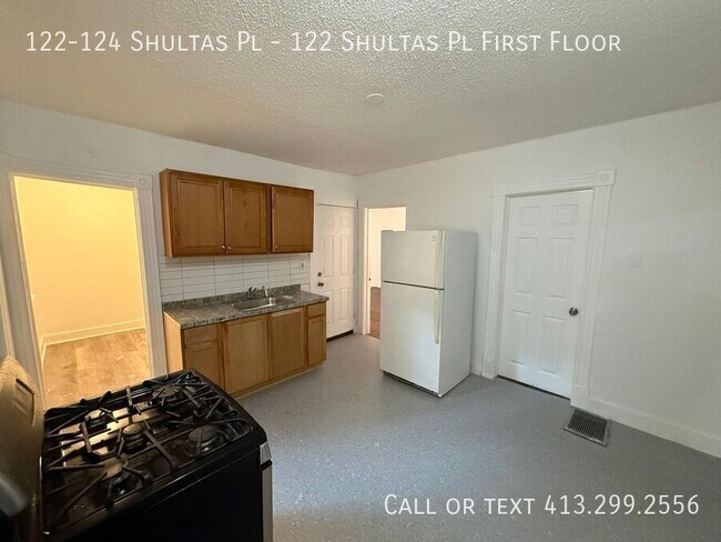 Building Photo - 122-124 Shultas Pl-122 Shultas Pl First Floor