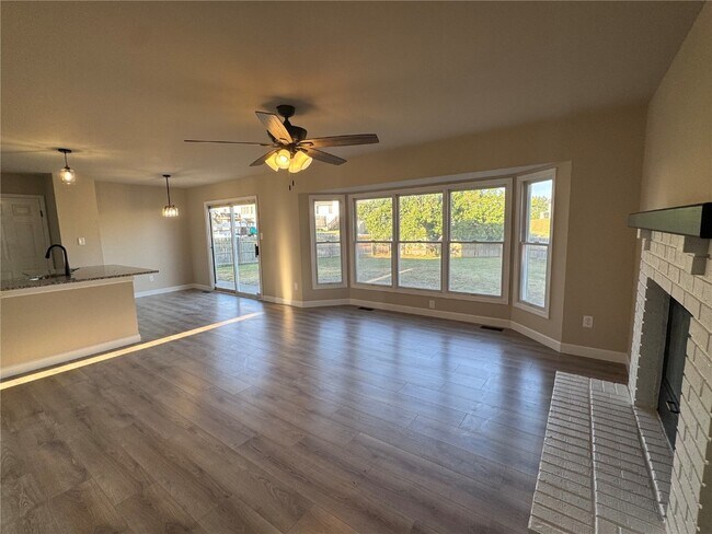 Building Photo - 501 Wideman Dr